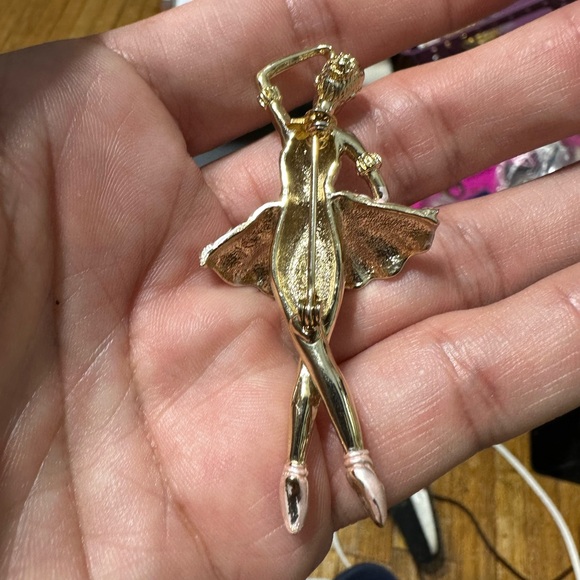Vintage Gold Tone Ballerina Brooch - Picture 3 of 3